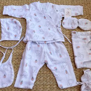 Neutral New Born Sets